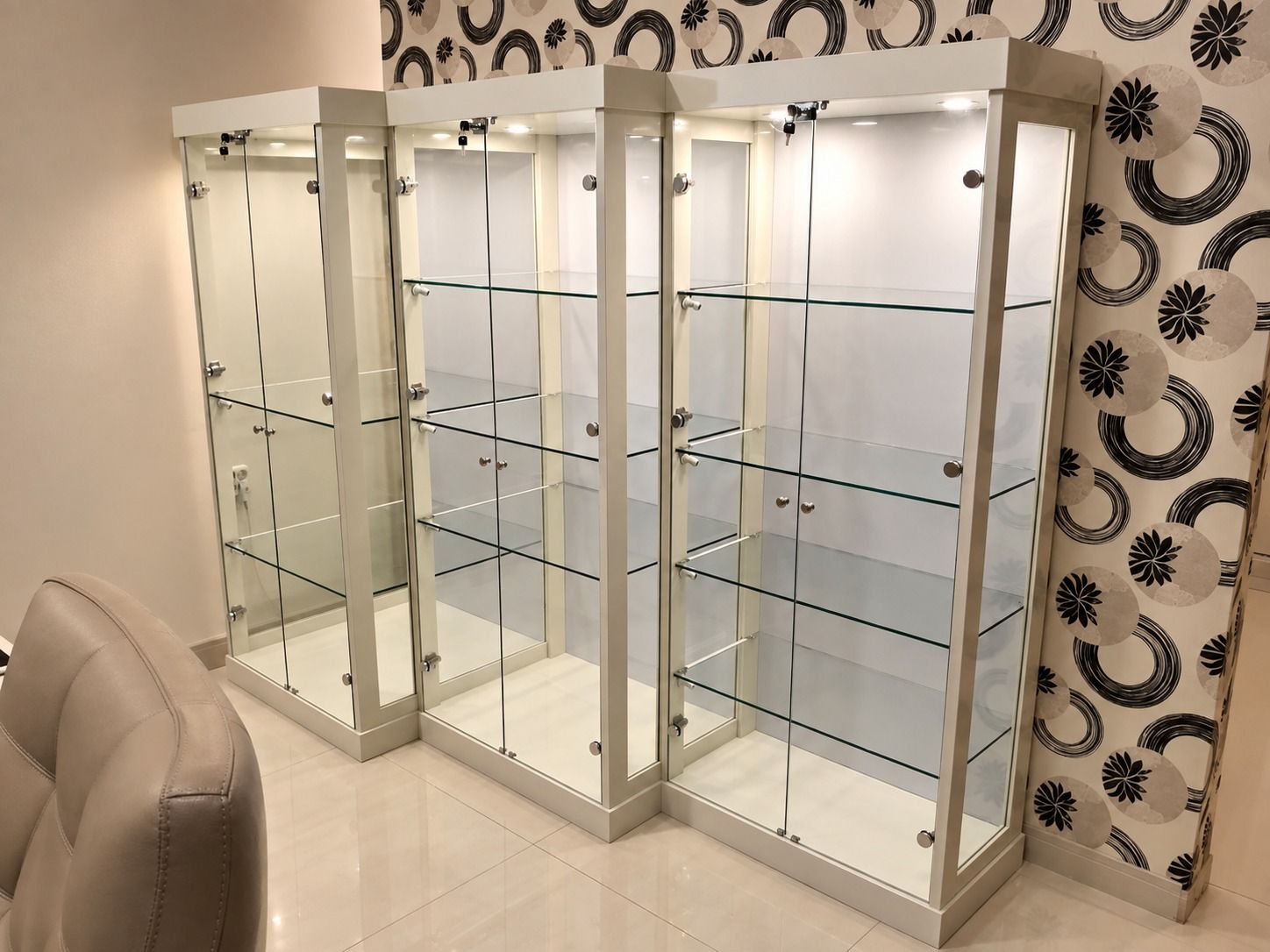 Ragam kabinet dan display, dokumentasi foto 3.